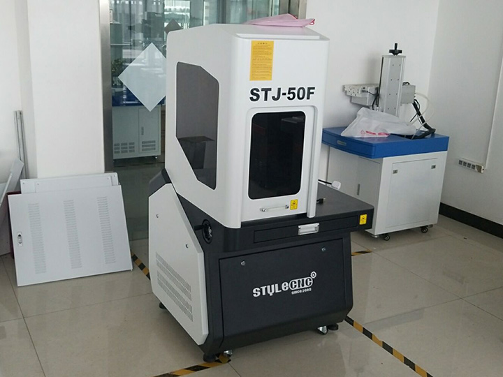 業余愛好適用于小型企業、家庭商店的光纖激光雕刻機 業余愛好適用于小型企業、家庭商店的光纖激光雕刻機