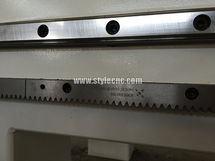 PTP 全能型數控工作中心導軌 PTP 全能型數控工作中心導軌