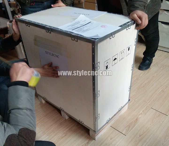 膠合板包裝 20W MOPA光纖激光打標機 膠合板包裝 20W MOPA光纖激光打標機