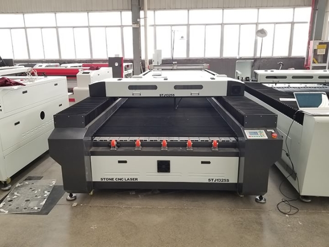 阿爾巴尼亞墓碑激光雕刻機(jī)