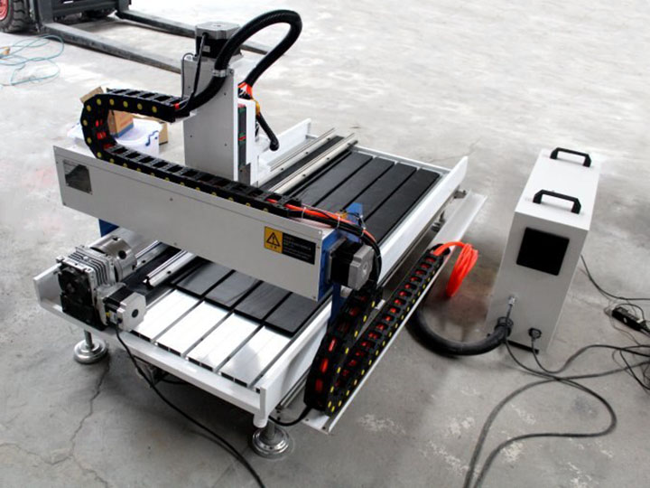 臺式數控雕刻機套件，帶 2x4 工作臺出售