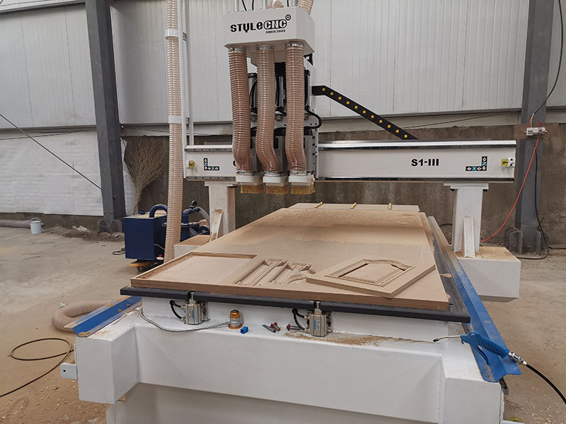 4x8 用于櫥柜制作的木工數控雕刻機 4x8 用于櫥柜制作的木工數控雕刻機