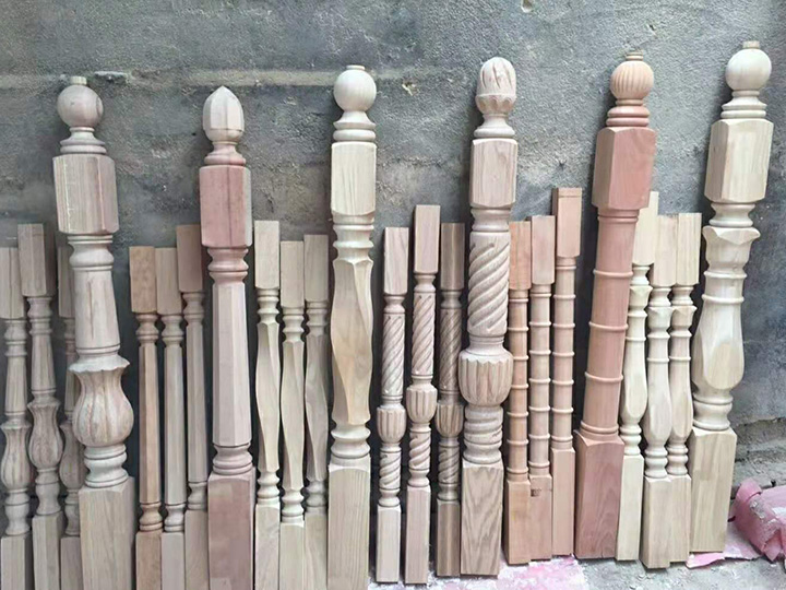 帶自動送料器的多功能數控木工車床