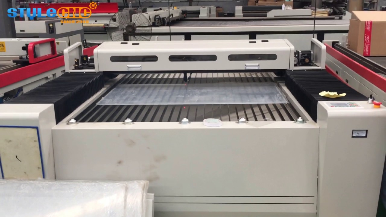 150W數控激光切割機 STJ1325 在墨西哥